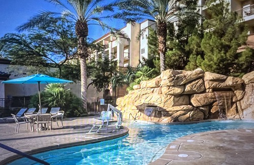Enterprise Condo | Las Vegas get away during Super Bowl