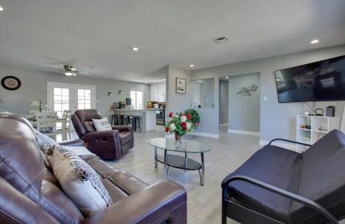 Las Vegas House | Las Vegas Retreat with Yard Less Than 5 Mi to Strip!