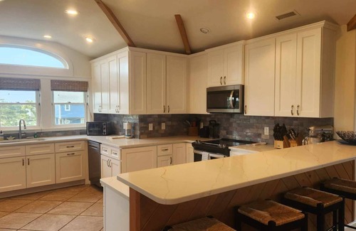 Ocracoke House | Last Clear Chance: Spectacular spacious home, pool table