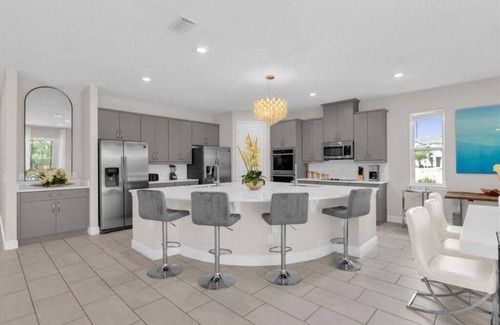 West Kissimmee Villa | Last Minute Disney Getaway! Villa with Private Pool & Hot Tub. Book Now! #120671