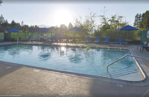 South Lake Tahoe House | Last Minute Get Away