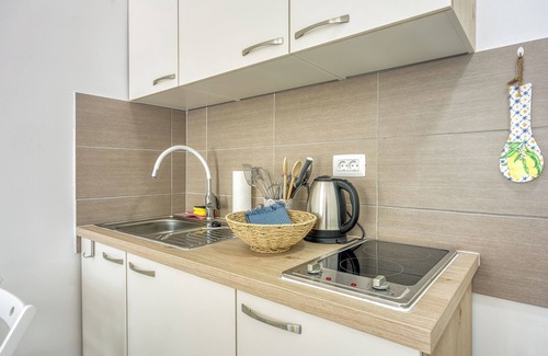 Cove Murtar Apartment | Lasta 10 Losinj Town Studio Apartment