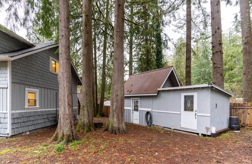 Marmot House | Late summer biking, skiing, and hiking! Family fun near Mt Hood!