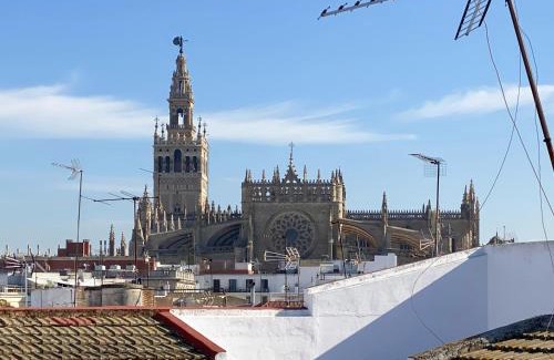 El Arenal House | Lateral Suite Rodo