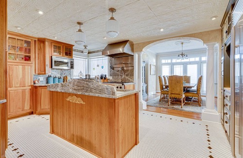 Kahnway Heights House | "Latitude Change" - Luxury Oceanfront Home - 4BR/2.5BA