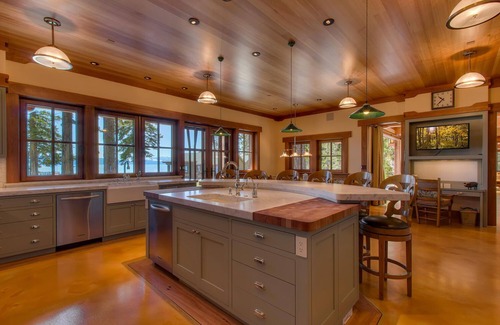 Tahoe City House | Laughing Waters Lakefront - TLUXP