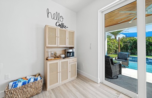 Avon By The Sea House | Launch Pad 5/4.5 with En Suites- Beach access