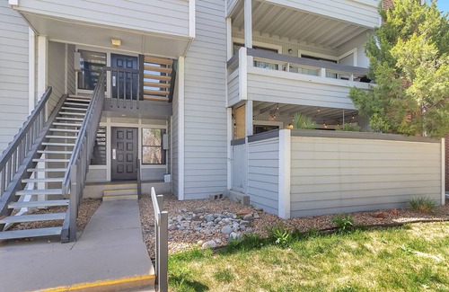 Aurora Condo | Laundry in unit, Artist Space, Central Location