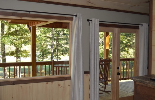 Mineral Bluff Cabin | Laurel Escape LLC - Romantic Luxury Cabin : Perfect For 2! nLodging Cert #033336