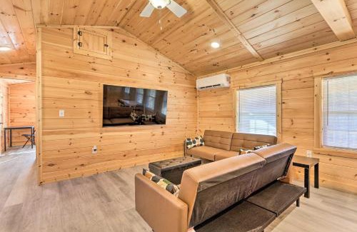 Laurelville House | Laurelville Cabin Less Than 11 Mi to Old Mans Cave!