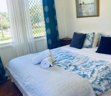 North Tamborine Villa | lavender cottage three large bedroom house