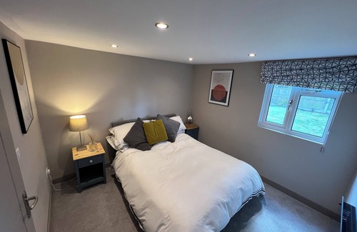 Wicklewood Cabin | Lavender Lodge - Pool and Hot Tub with sunset views over open fields & Fast WiFi