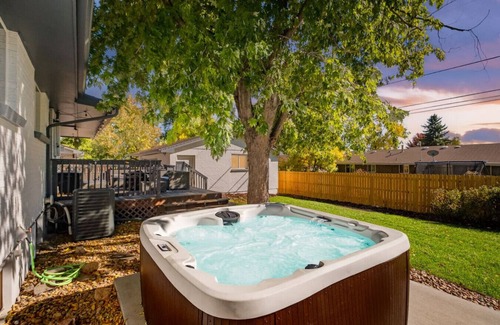 Lamar Heights Area House | Lavish 5BR Oasis w/Game & Movie Room by DT Arvada