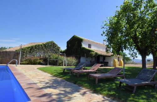 Algarinejo Cottage | Lavish Cottage in Fuentes de Cesna with Pool
