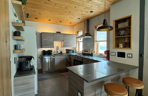 Lawrenceville House | Lawrenceville Pittsburgh Modern Loft Home