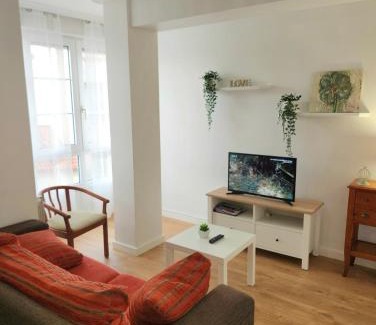 Laxe Apartment | Laxe Piso Sol - Wifi y Netflix