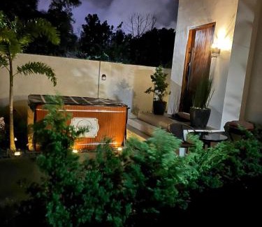 Tagaytay Villa | Lazarus Tagaytay