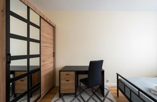 Warsaw Apartment | Lazurowa Deluxe Apartment by BookingHost