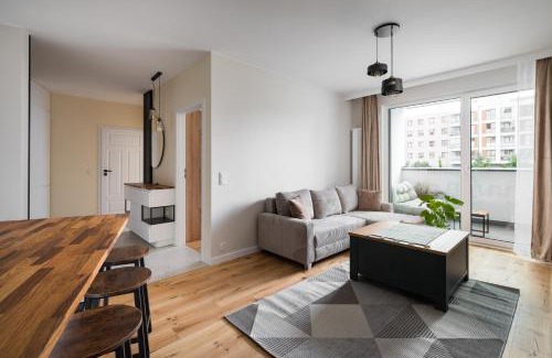 Warsaw Apartment | Lazurowa Deluxe Apartment by BookingHost