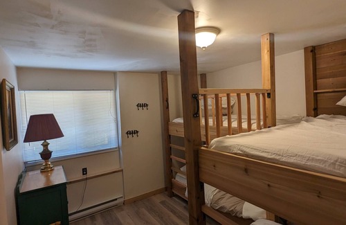 Okanagan-Similkameen Cabin | Lazy Bay - Large Lake Cabin