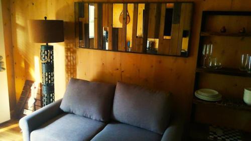Cave Junction House | Lazy Bear Cabin 6 - Sleeps Up To 4