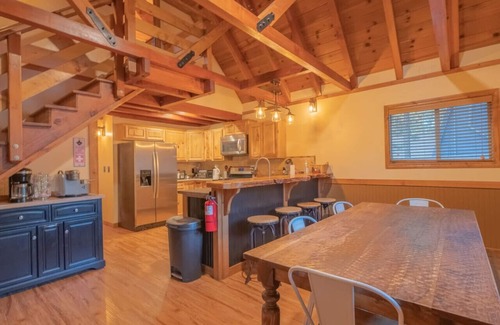 Big Bear Cabin | Lazy Bear Chalet-3 bed 2 bath W/Spa-No Pets!