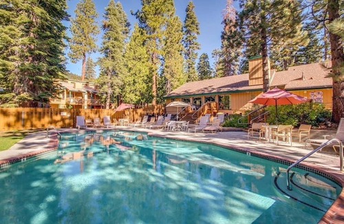 Kingswood Estates Condo | Lazy Bear PINK 5min From Kings Beach & Northstar Pool Spa Game Room