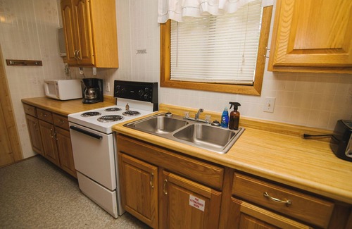 Richmond Cabin | Lazy Days, a 3BR lakefront cabin on the Horseshoe Chain of Lakes in Richmond, MN