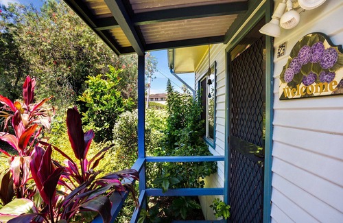 Black Head House | Lazy Dayz allows you to relax while enjoying the sunshine and the salty air.