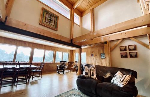 Malone House | Lazy Moose Lodge