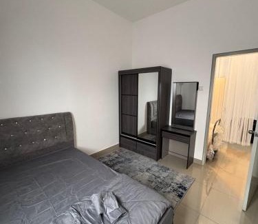 Puchong Apartment | LBS Skylake Residence - TheMalaikaHomestay
