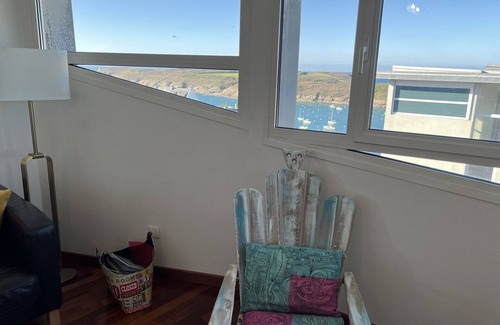 Le Conquet Apartment | LC21 - Apartment with view of the port, Kermorvan and Blancs Sablons beach