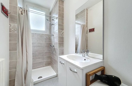 Montlucon Apartment | Le 3-F2 historic center