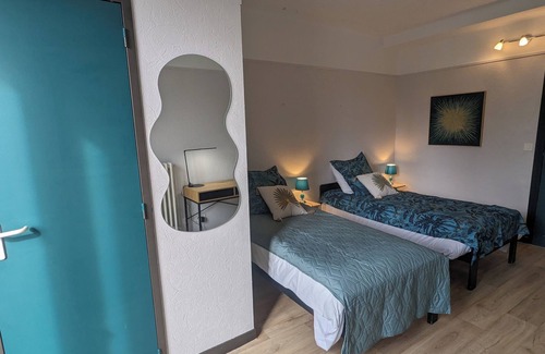 Lully Hotel | Le Balandri - Twin room halfway between Annemasse and Thonon