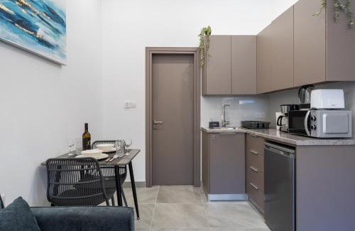 Larnaca City Centre Apartment | Le Bandit Studio