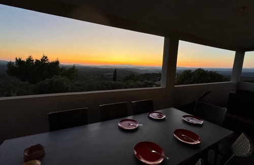 Saint-Julien House | Le belvédère de Manon, its view, its calm, its charm.
