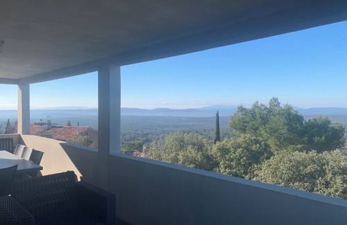Saint-Julien House | Le belvédère de Manon, its view, its calm, its charm.