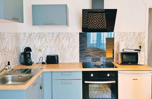 Ecartelee-Bonabry-Orieres-Paron Apartment | Le Blue Bohème - Fougères