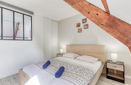 Palaiseau Apartment | Le Boisier - 3 min de la Gare Massy TGV - Cozy Houses