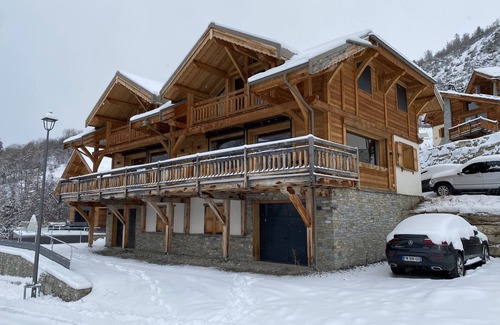 Saint-Chaffrey Ski Chalet | LE CHALET PANORAMIQUE, SERRE CHEVALLIER CHANTEMERLE, Well-being, Panoramic view