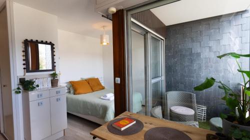 Aix-les-Bains City Center Apartment | Le Camp de Base - Studio vue Montagne