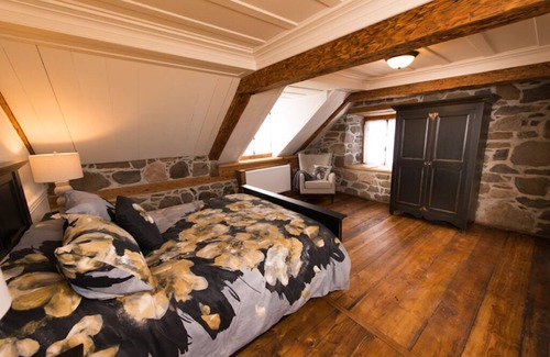 Saint-Roch-des-Aulnaies House | Le Canadien - Room (1) with private bathroom Enr. 304001