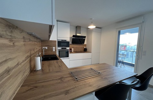 Casselardit Apartment | Le Cartoucherie : T3 neuf proche Tram & Zénith