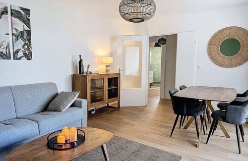 Neuilly-Plaisance Condo | "Le Cassin" - Parking et terrasse, à 5 minutes de la gare