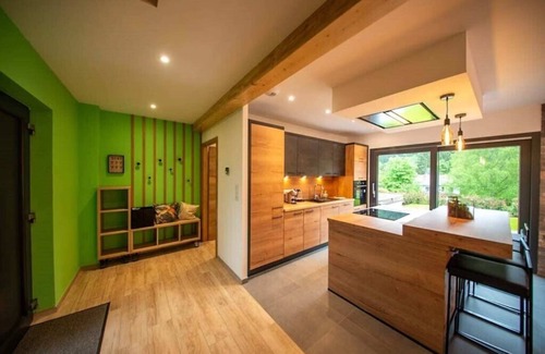Xonrupt-Longemer Ski Chalet | Le Chalet de Maéva Jacuzzi and terrace