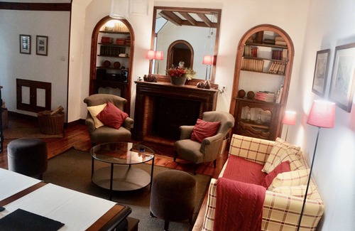 Bagneres-de-Luchon Apartment | Le Charme de L'ancien ! A 5 Minutes des Thermes et du Téléporté