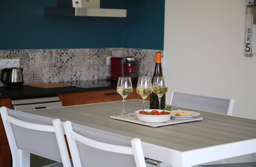 Carquefou House | Le Charme T2 near Nantes- Carquefou - Countryside and town - ideal for 2/4 people