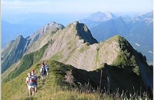 Le Chatelard Ski Chalet | Le Chatox, the best view from any chalet in the alps ! Ski, cycle, trek, chill.