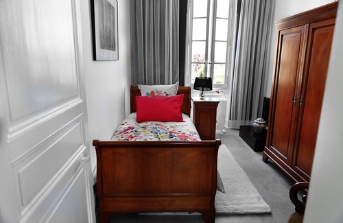 Albi Bed & Breakfast | LE CHERCHE MIDI Guest rooms EQUIPPED KITCHEN large garden SECURE PARKING