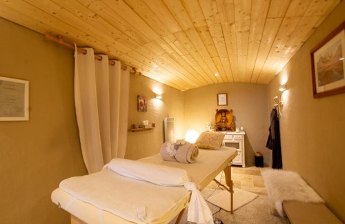 Sainte-Nathalene Bed & Breakfast | Le Clos de la Tour